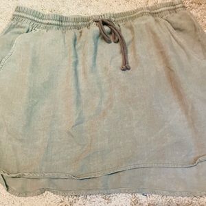 Green skirt size medium